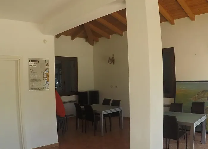 Barabba Otel Quattro Castella